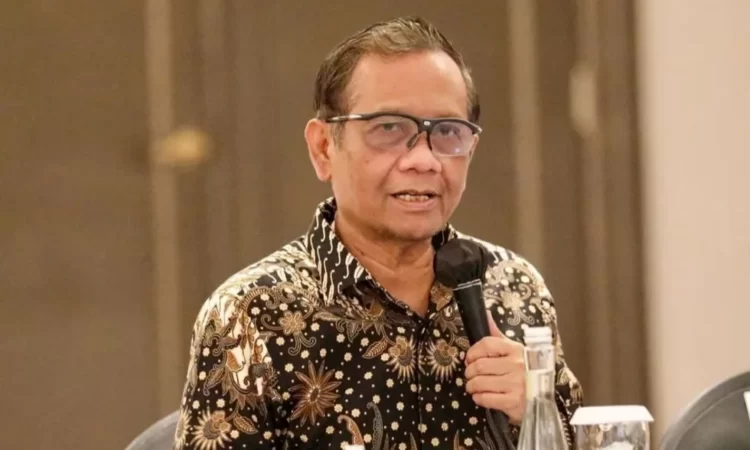 Menteri Koordinator Bidang Politik, Hukum, dan Keamanan, Mahfud MD, Menegaskan Pentingnya Dukungan Terhadap Pengungkapan Kasus Pencucian Uang di Indonesia