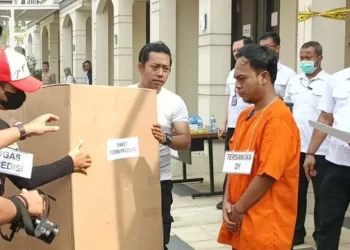Berita Mengejutkan: Pabrik Ekstasi di Tangerang Menghasilkan 3 Ribu Butir dalam Waktu 30 Menit, Menimbulkan Ancaman Serius!