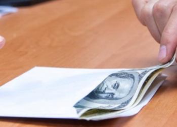 WN China yang Selipkan Uang Dalam Paspor untuk Lewati Pemeriksaan Bandara Soetta Berinisial LB