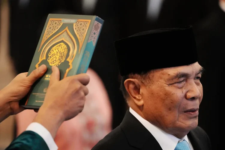 Presiden Prabowo Lakukan Reshuffle Kabinet, Djamari Chaniago Ditunjuk Menko Polkam