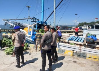 Polres Manggarai Gelar Patroli Pesisir dan Sosialisasi, Ajak Nelayan Bersama Cegah TPPO