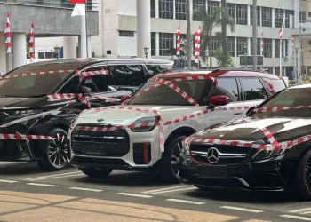 Ini Deretan Mobil hingga Rumah Mewah Riza Chalid yang Disita Kejagung