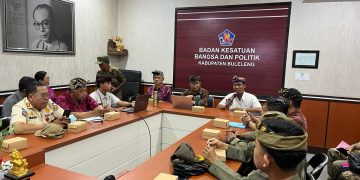 Kesbangpol Teguhkan Komitmen Buleleng Kondusif Melalui Rapat Koordinasi Tim Pemantauan Perkembangan Politik