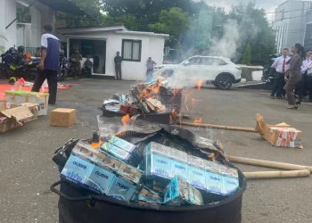 Kejaksaan Negeri Bogor Musnahkan Ribuan Gram Sabu dan Senjata Api Ilegal