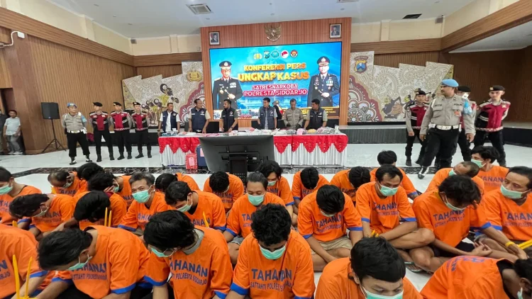Polresta Sidoarjo Gagalkan Penyelundupan Narkoba, Amankan 8,2 Kilogram Sabu dan 10 Butir Ekstasi