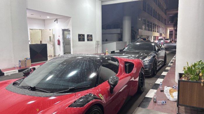 Kejagung Pamerkan Mobil Mewah dan Aset Sitaan Kasus Pajak Fiktif, Nilai Kerugian Negara Mencapai Ratusan Miliar Rupiah