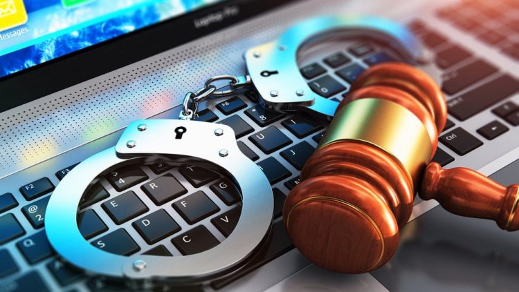 Dampak Putusan MK Terhadap UU ITE: Pasal Pencemaran Nama Baik Tak Berlaku untuk Pemerintah