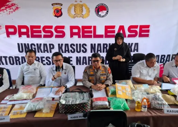 Polda Jabar Ungkap Jaringan Narkoba Internasional, Ekstasi Disamarkan dalam Tanah Liat