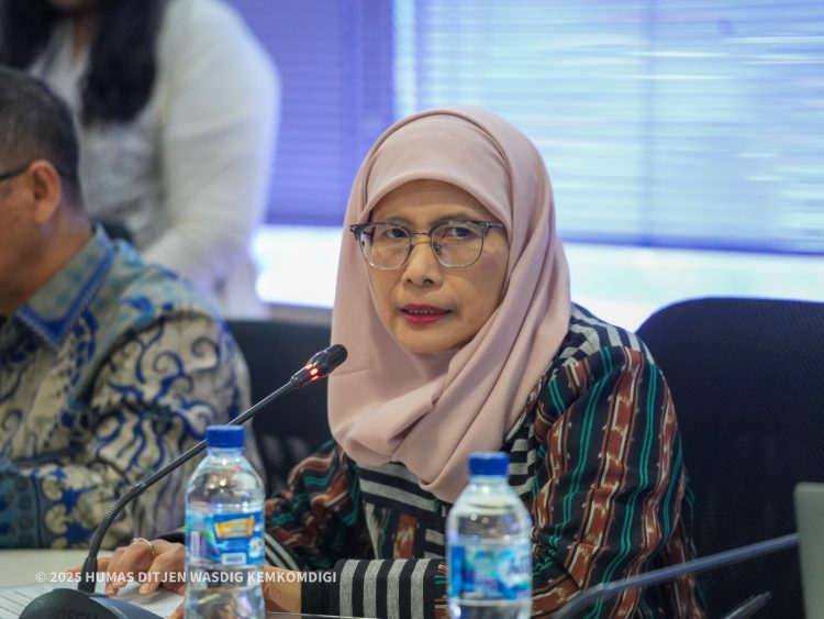 Benteng Digital Anak: Kemenko PMK Dorong Penguatan Ketahanan Keluarga Melawan Konten Pornografi