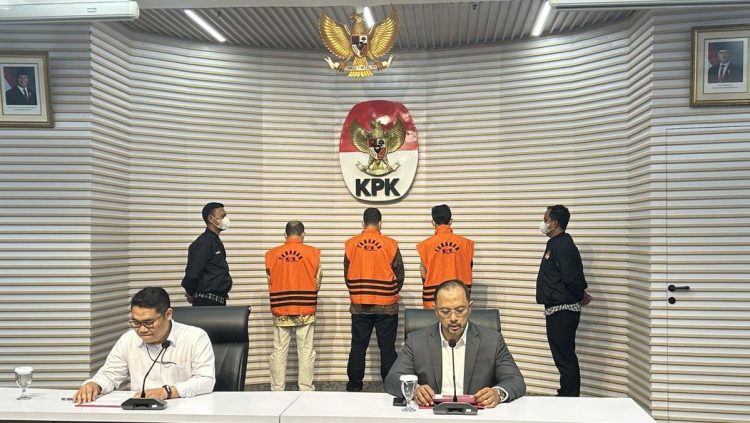 KPK Tetapkan Tiga Pejabat Daerah sebagai Tersangka Baru Kasus Suap Proyek Infrastruktur