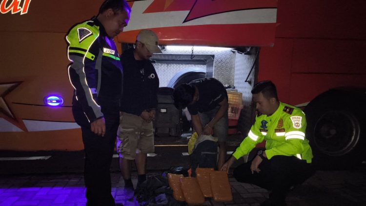 Keamanan Jalur Logistik: Petugas Gabungan Gagalkan Penyelundupan Narkotika Melintasi Jalur Tol Bakter