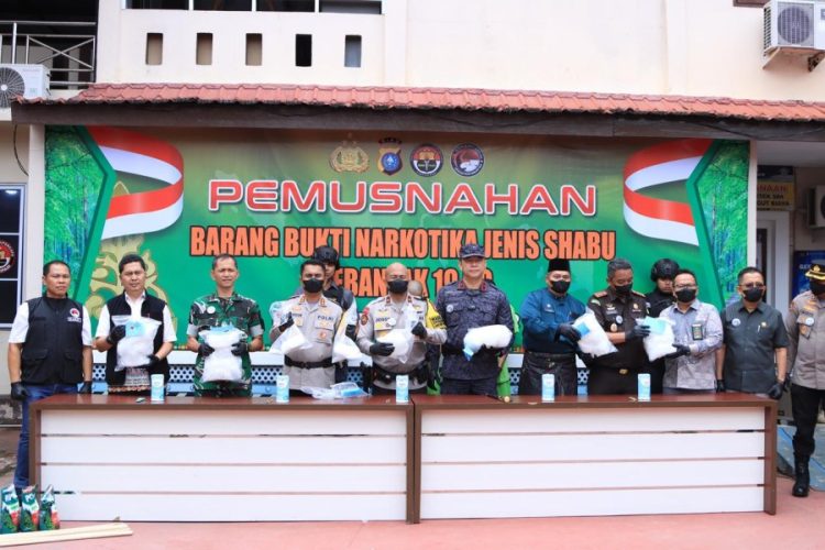 Pencegahan Narkotika: Polres Inhil Musnahkan 19 KG Sabu, Ungkap Penangkapan di Perairan Sungai Gangsal