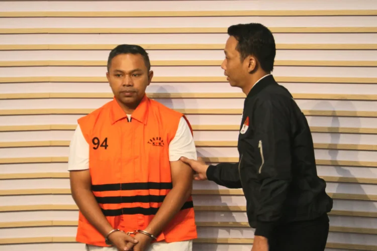 KPK Tetapkan Gubernur Riau Abdul Wahid Tersangka Suap Proyek Jalan Rp 177 Miliar