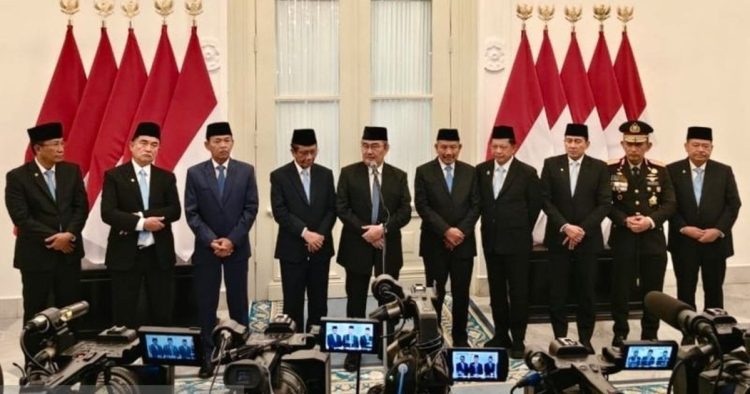 Prabowo Resmi Lantik Komisi Percepatan Reformasi Polri, Jimly Asshiddiqie Ditunjuk Ketua