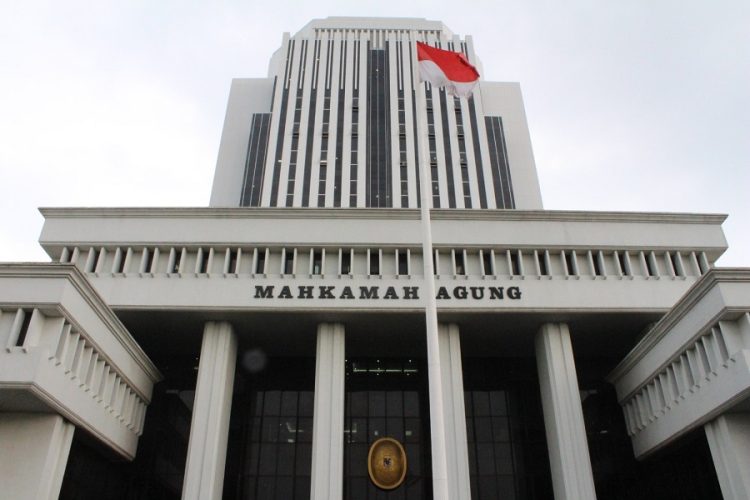 PUTUSAN MAHKAMAH AGUNG (MA) KASUS TPPO MODUS KERJA KE JEPANG