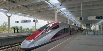 Jokowi Soroti Kerugian Kereta Whoosh Rp2,2 T, Pengamat Nilai Proyek Strategis Harus Lebih Transparan