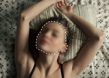 Vonis Berat Bagi Pelaku “Revenge Porn”: Sebar Foto Tak Senonoh Mantan Pacar, Terdakwa Dibui 2,5 Tahun